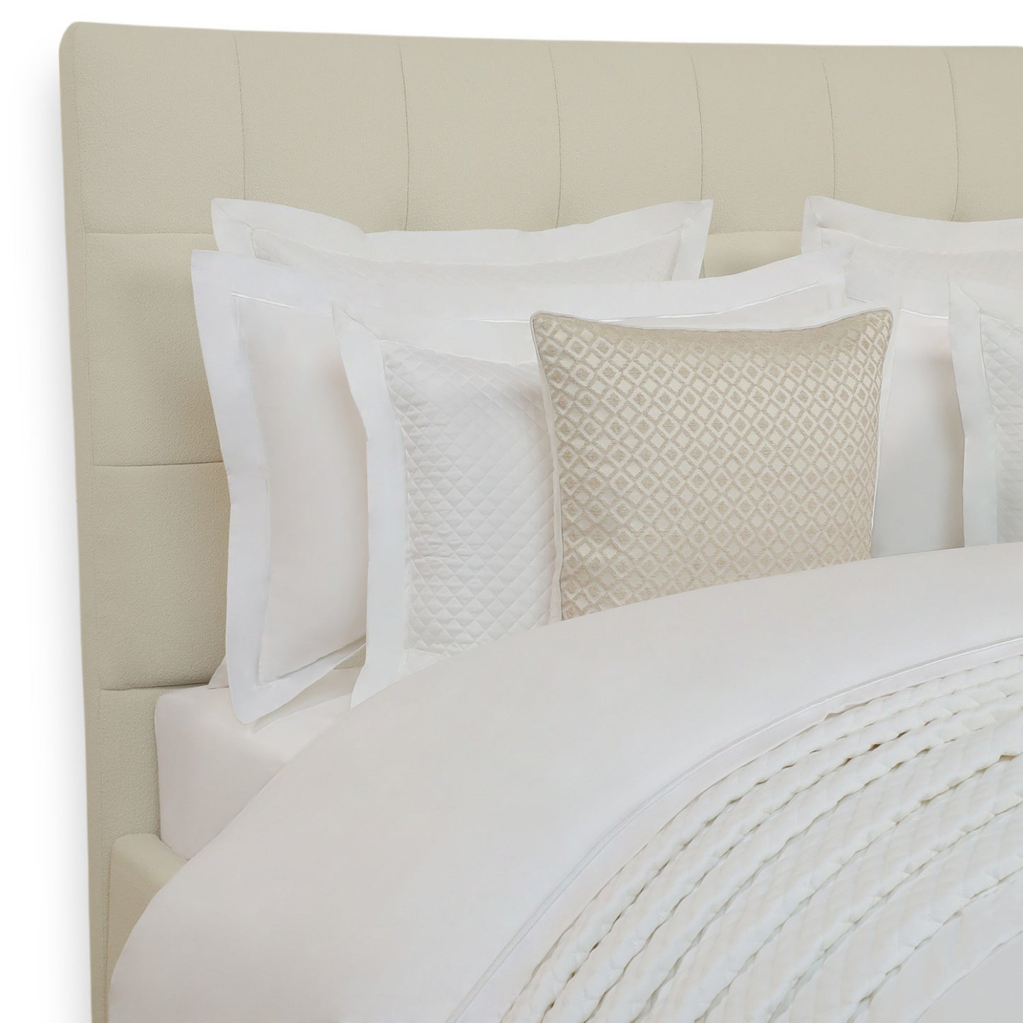 Bed - Bouclé Chester