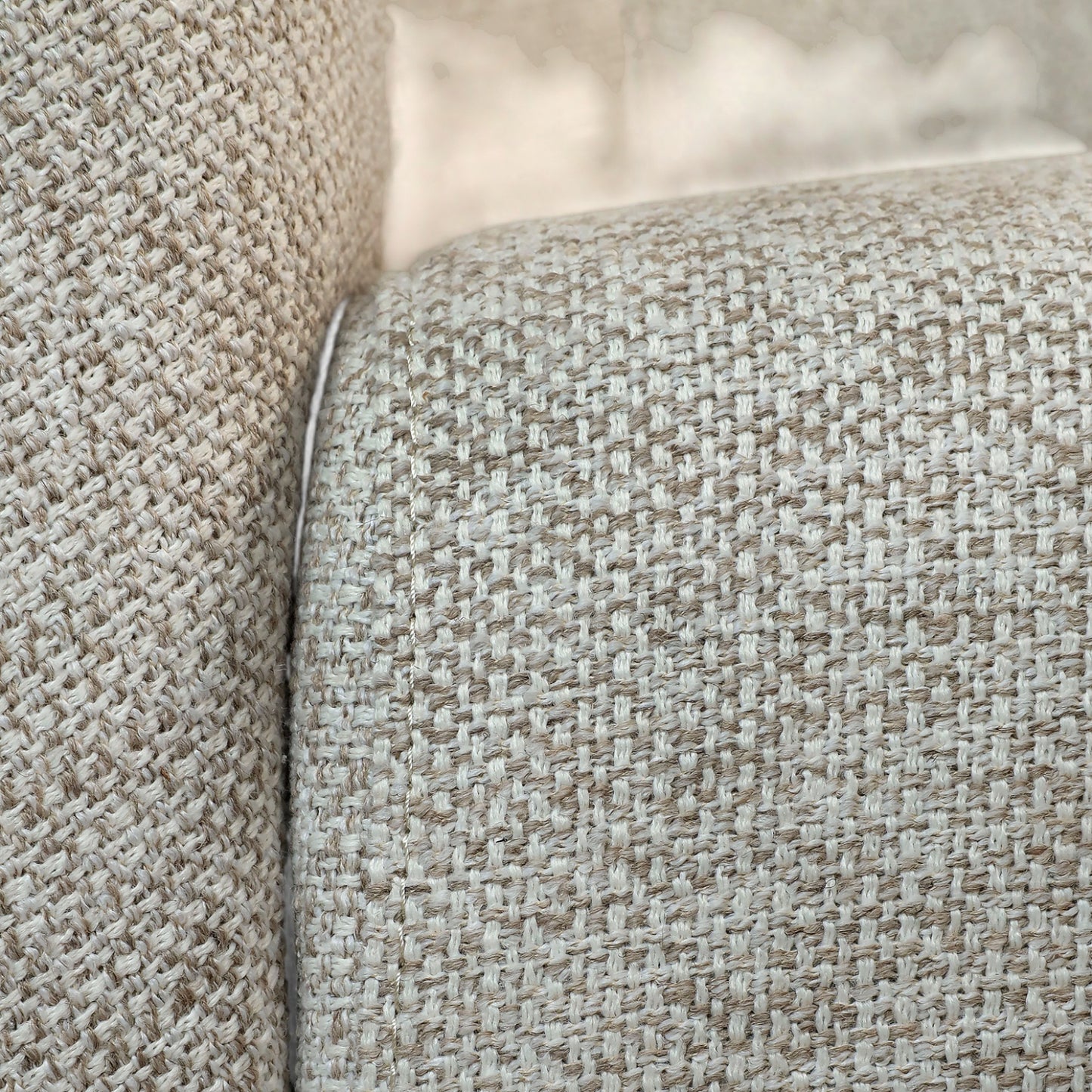 Maua Swivel Armchair Lounge Chair