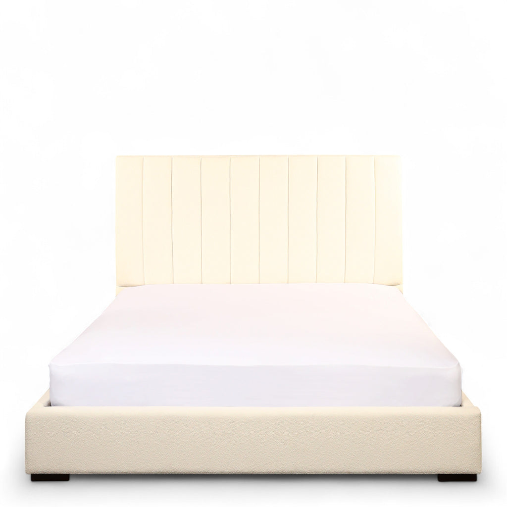 Bed - Bouclé Babson