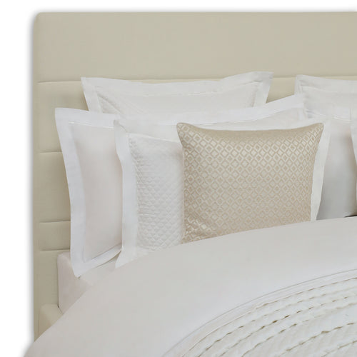 Bed - Bouclé Gaia