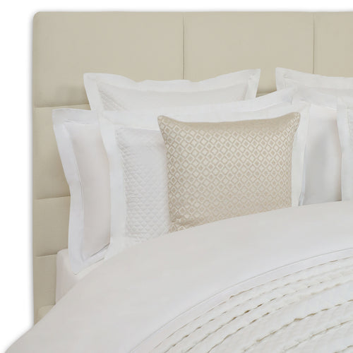 Bed - Bouclé Panos