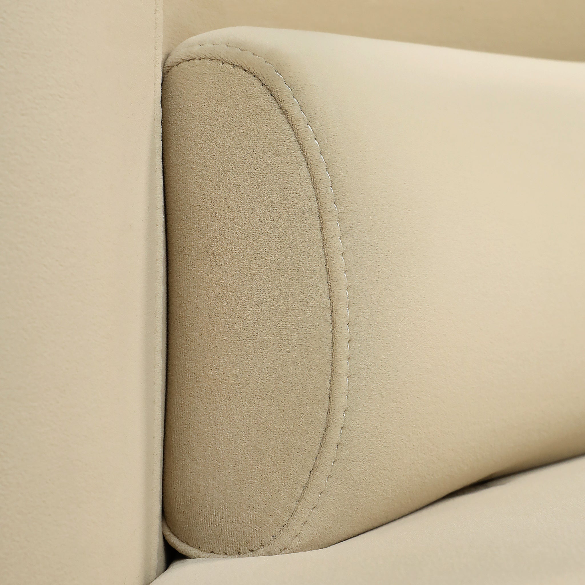 Xander Chair