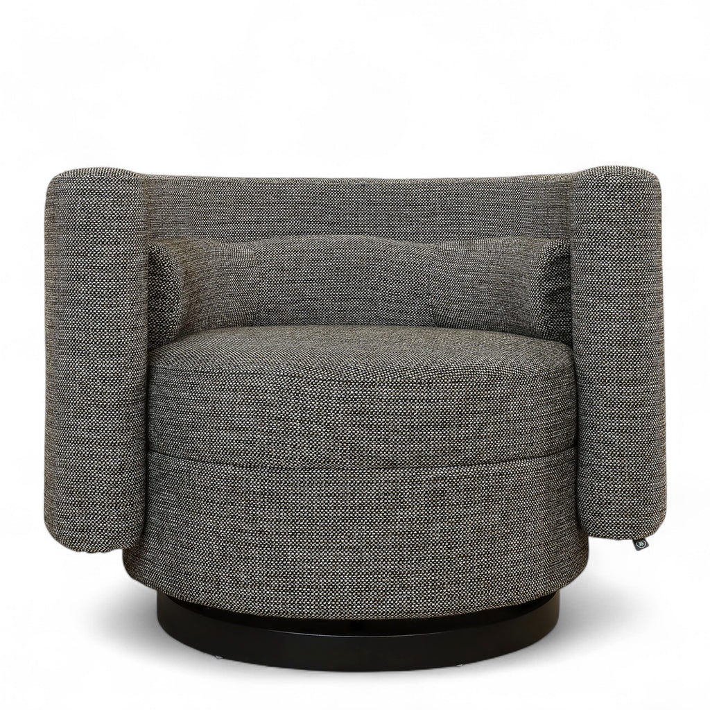 Xander Chair