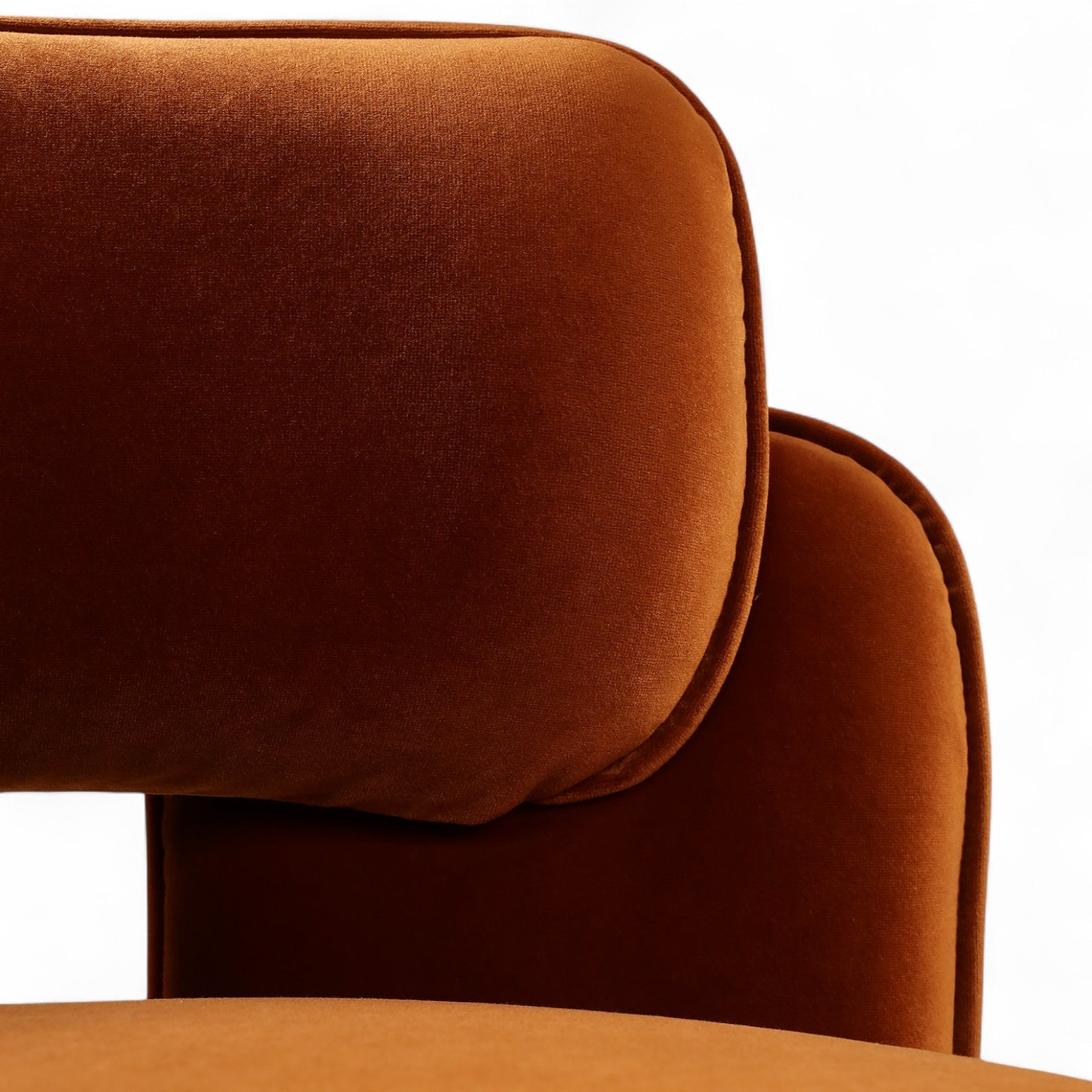 Bassett Armchair Lounge Chair