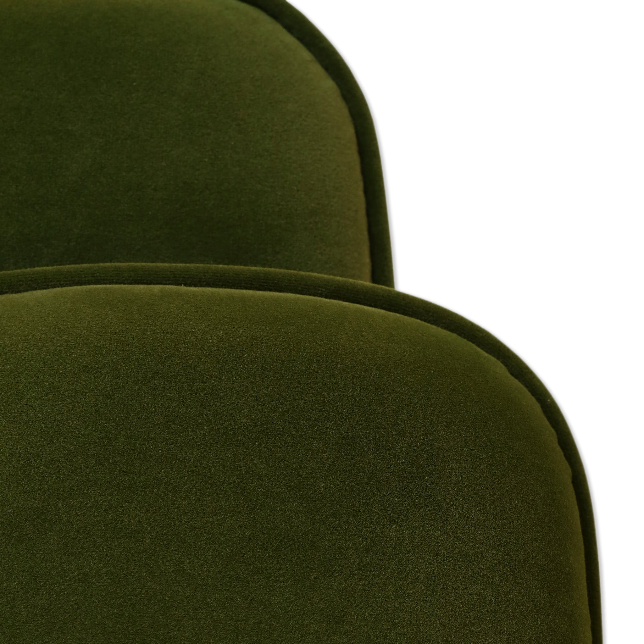 Bassett Armchair Lounge Chair
